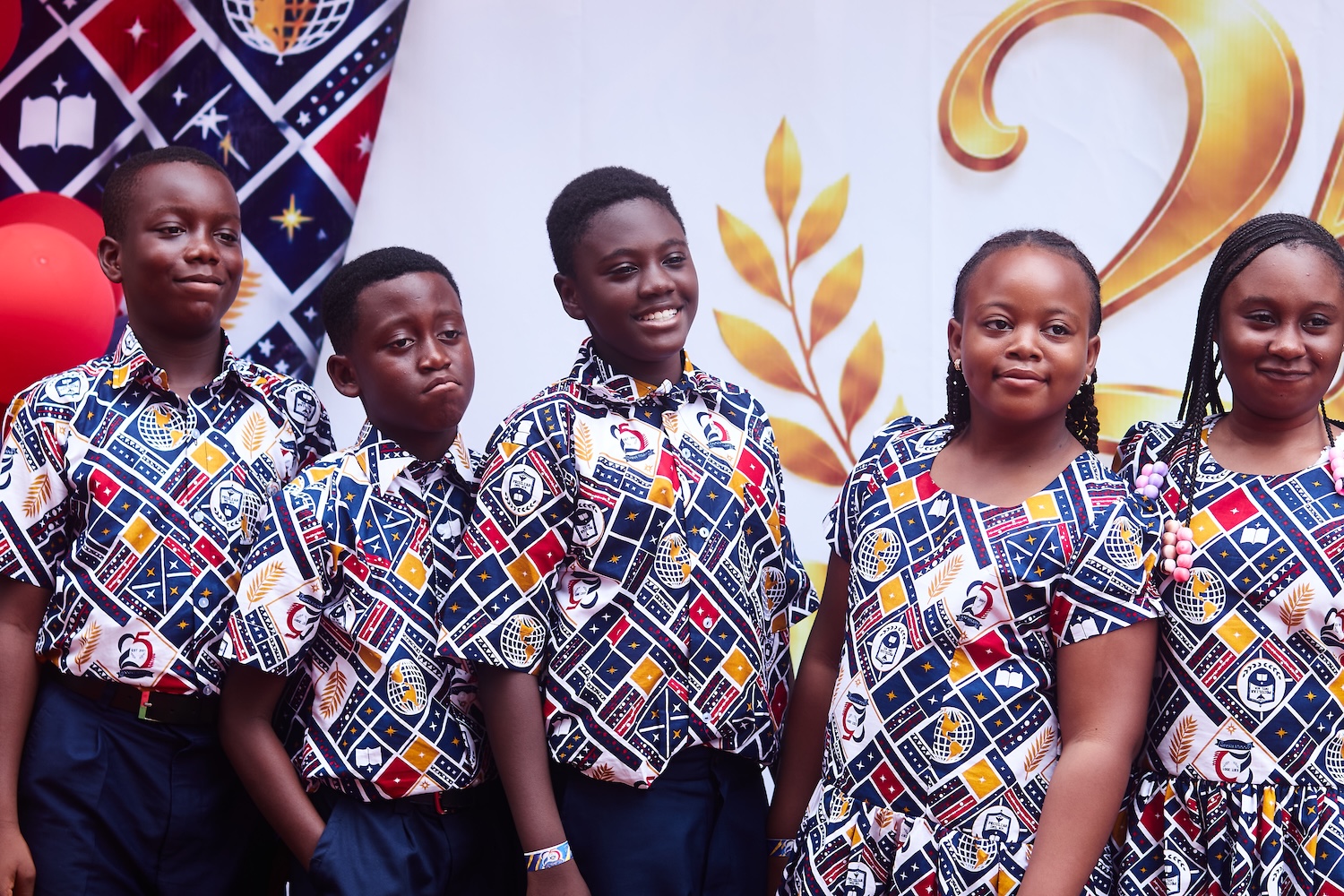 Cloth unveiling moment